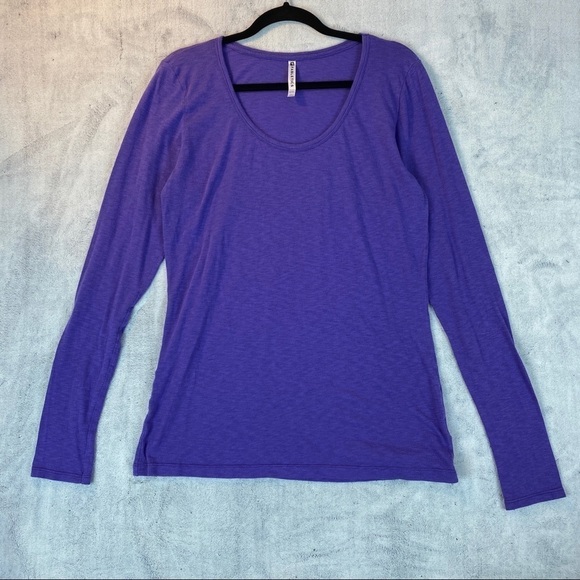 Fabletics Long Sleeve Tee Womens XXL Scoop Neck Purple Stretchy Activewear Top - Picture 1 of 11